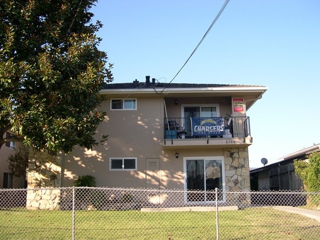 Building Photo - 6768 Trigo Rd