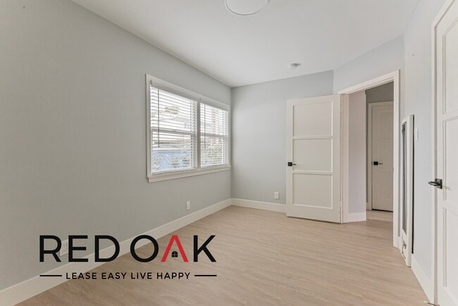 Building Photo - 1847 21st St