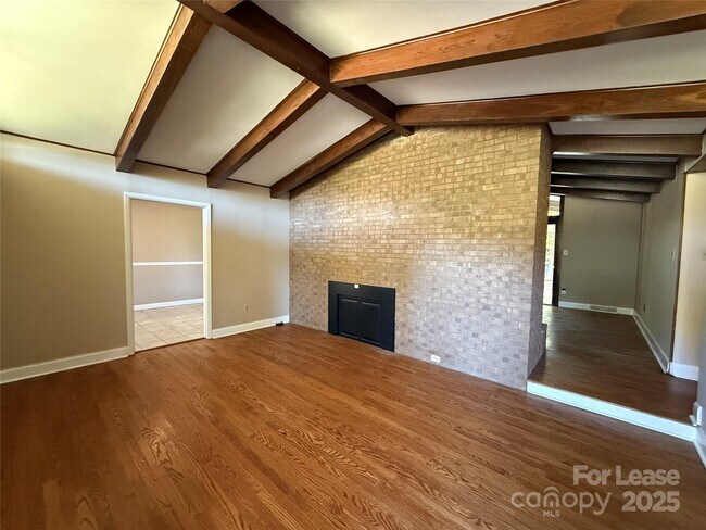 Foto del edificio - 925 Perth Rd