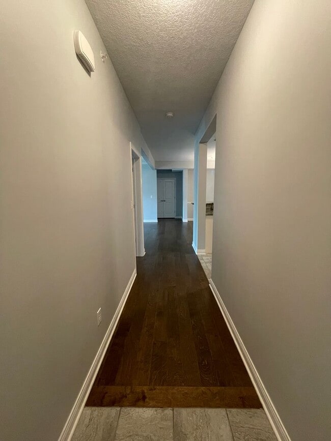 Foto del edificio - 2 bed/ 2 bath