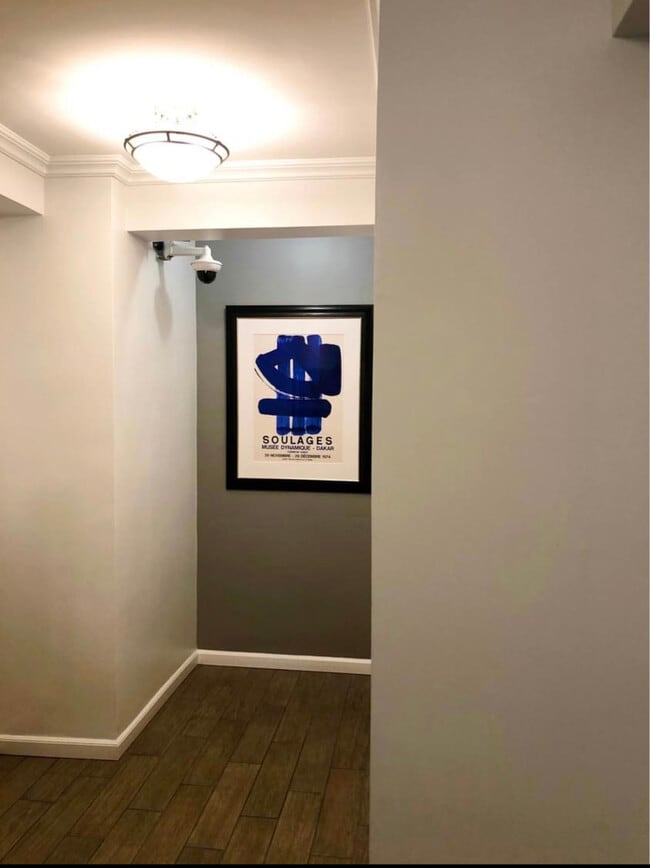 Building Photo - 700 Summer St