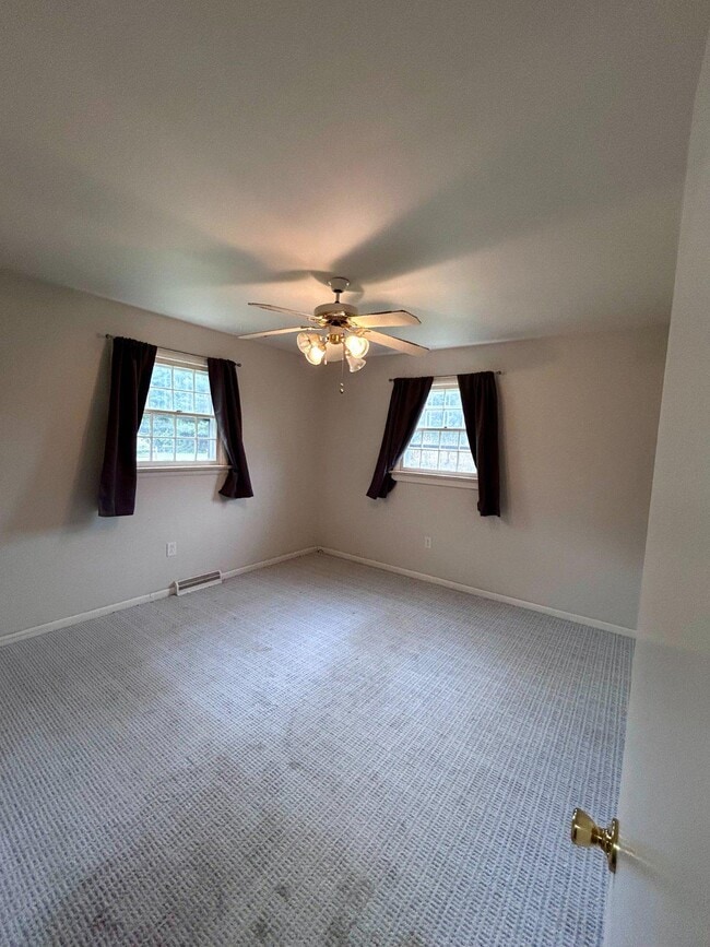 Building Photo - 2572 Forge Rd