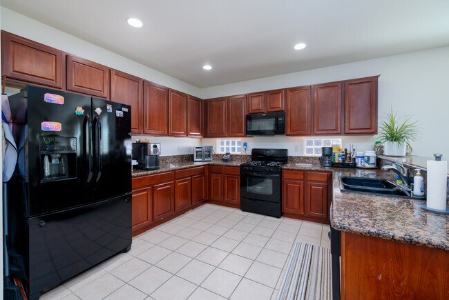 Foto del edificio - 50369 San Solano Rd