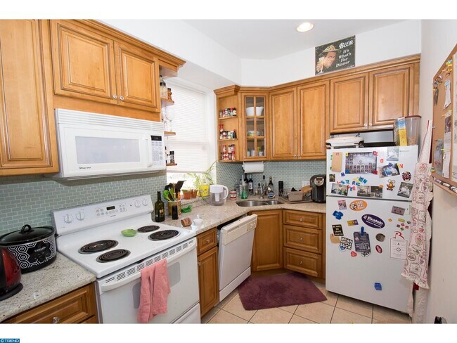 Kitchen - 303 S 11th St
