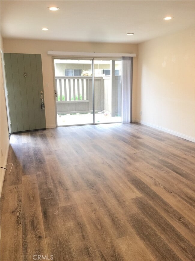 Building Photo - 1345 Cabrillo Park Dr