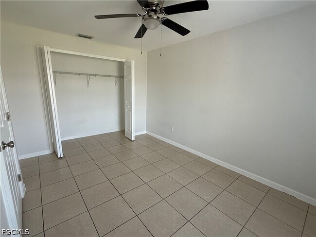 Foto del edificio - 1248 SE 8th St
