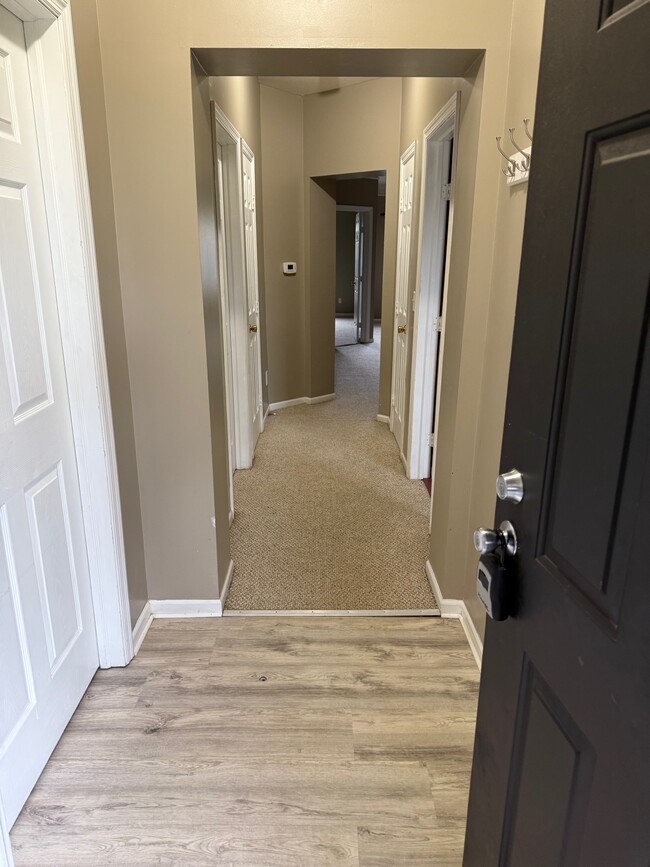 Foto del edificio - 6255 Craughwell Ln