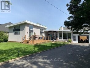 Building Photo - 746 Quaker Rd