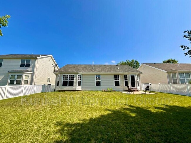 Foto del edificio - 2923 Harvest Meadow Dr