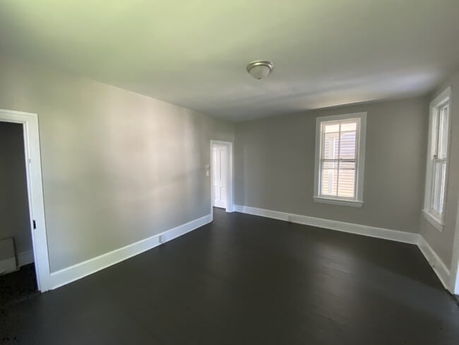 Building Photo - 429 S 2nd St