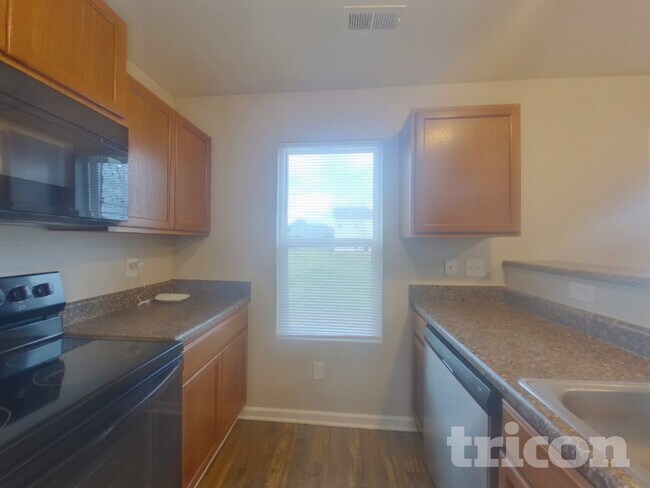 Foto del edificio - 520 Gentle Breeze Ln