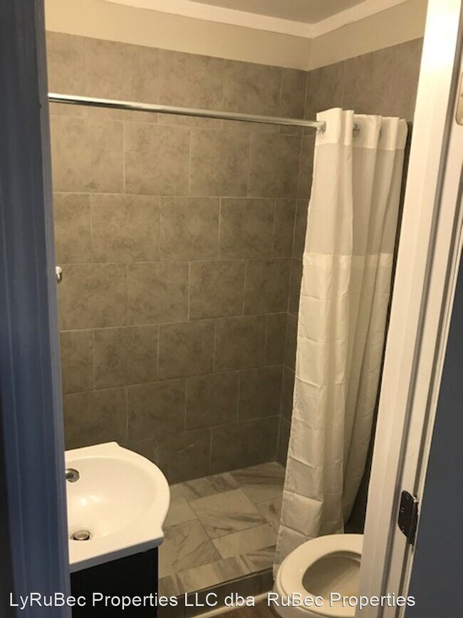 Foto del edificio - 3 br, 2 bath House - 208 W Lee Ave