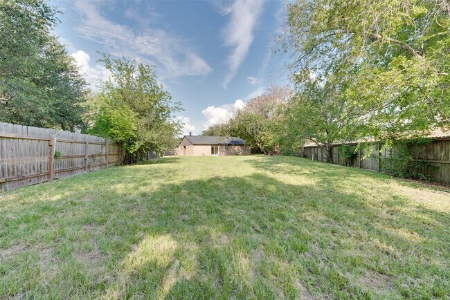 Foto del edificio - 17430 N Yorkglen Dr