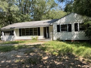 Building Photo - 210 Wildwood Terrace