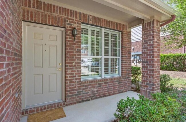 Building Photo - 97 Verde Ranch Loop