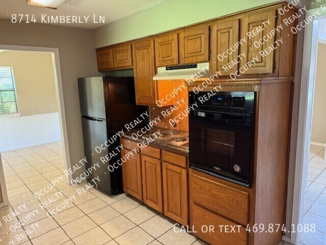 Foto del edificio - 8714 Kimberly Ln