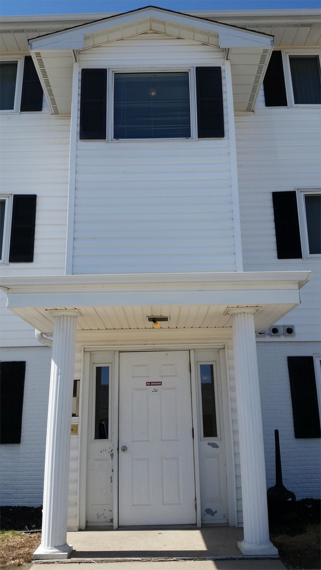 Building Photo - 1127 Tiffany Pl