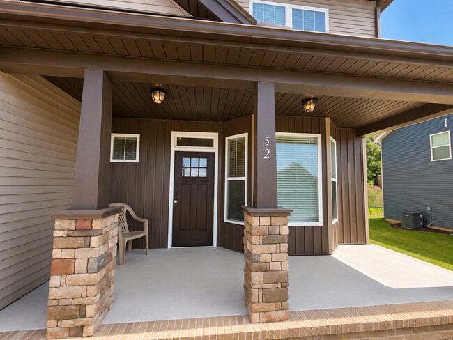 Foto del edificio - 52 Cane Hill Dr