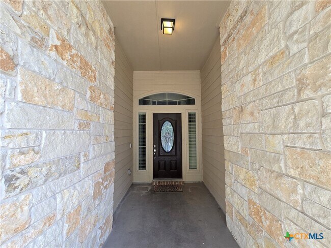 Foto del edificio - 5307 Sulfur Spring Dr