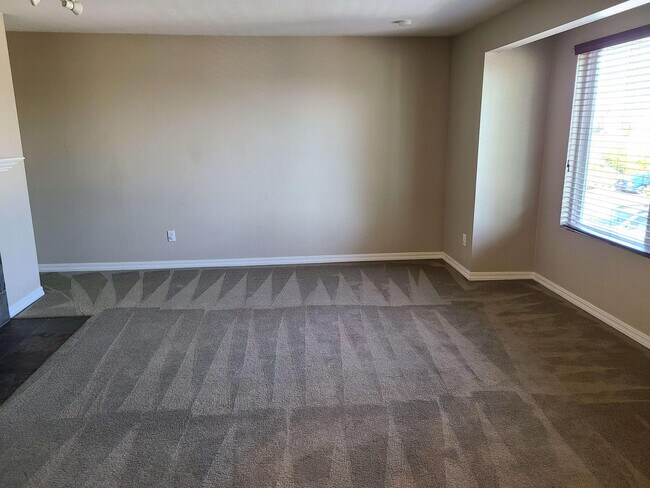Sala de estar - 1760 W Sunn Fjord Ln