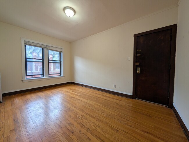 Foto del edificio - 3312 W Schubert Ave