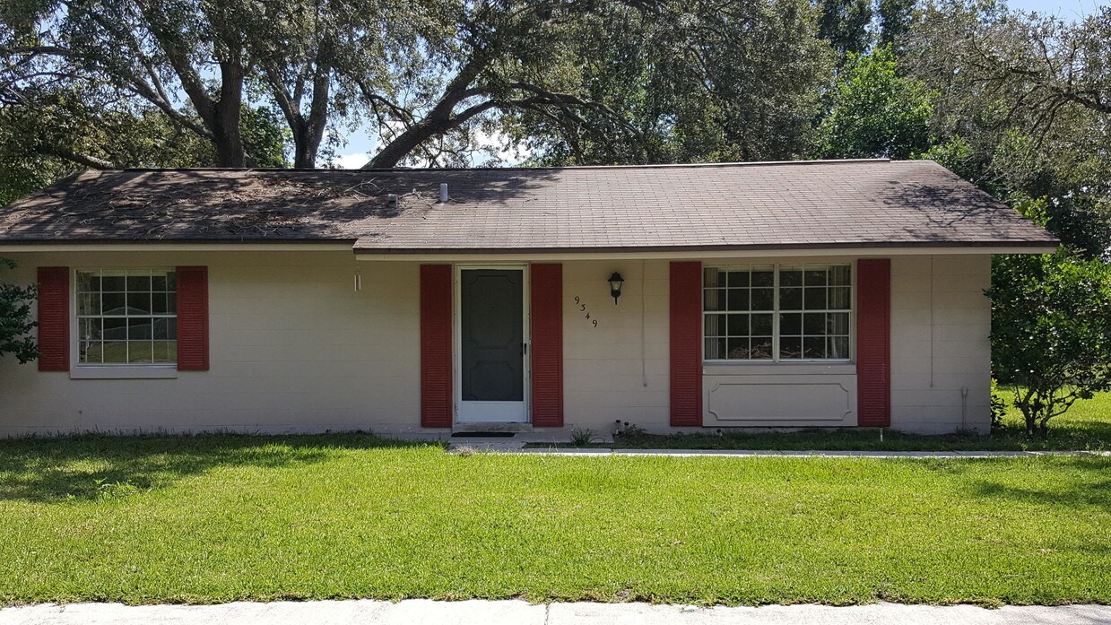 Primary Photo - 9349 N Minola Way