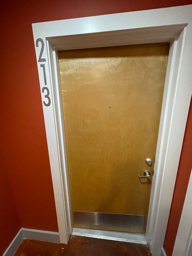 Foto del edificio - 815 Perry St