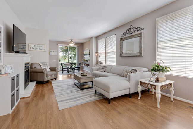 Foto del edificio - 13149 Shirley Ln