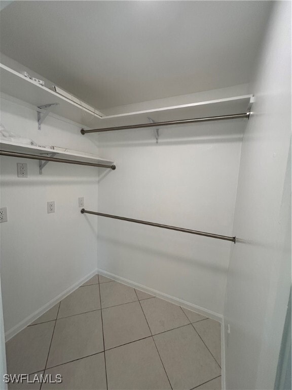 Foto del edificio - 772 100th Ave N