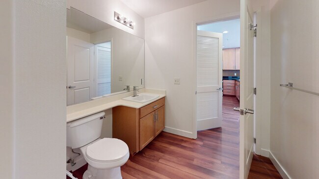 Interior Photo - Edgewater