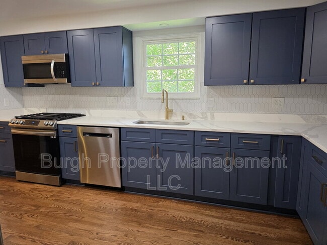 Building Photo - 1520 Hatteras St