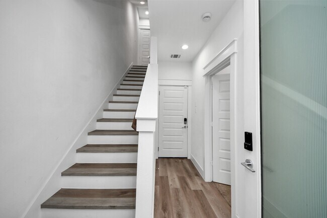 Foto del edificio - 531 Schweikhardt St