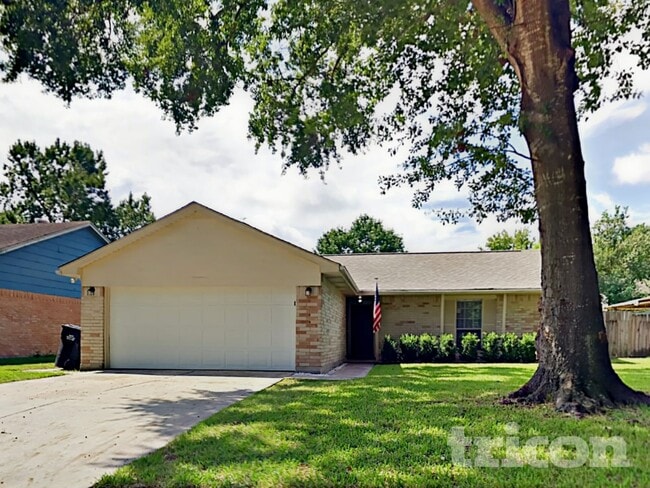 Foto del edificio - 24019 Lone Elm Dr