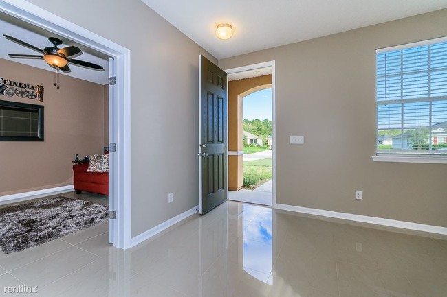 Building Photo - 7587 Cosmo Ct