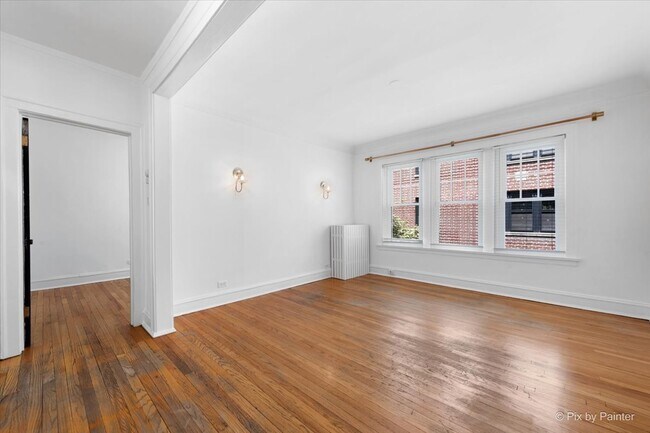 Foto del edificio - 726 Hinman Ave