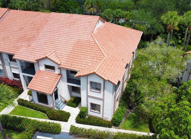 Foto del edificio - 1103 Duncan Cir