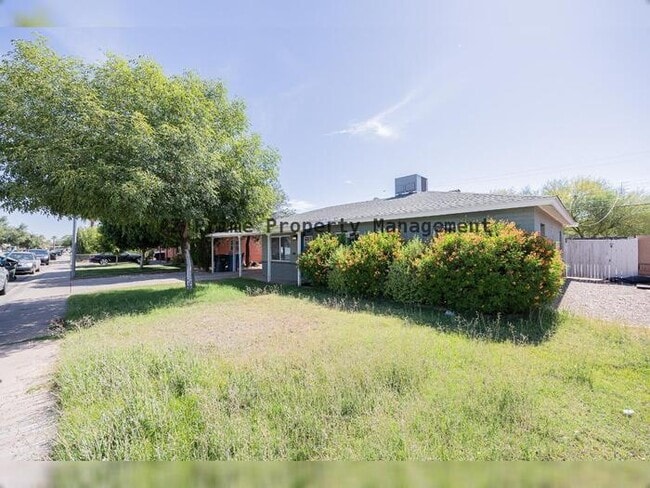 Building Photo - 6521 N 19th Dr