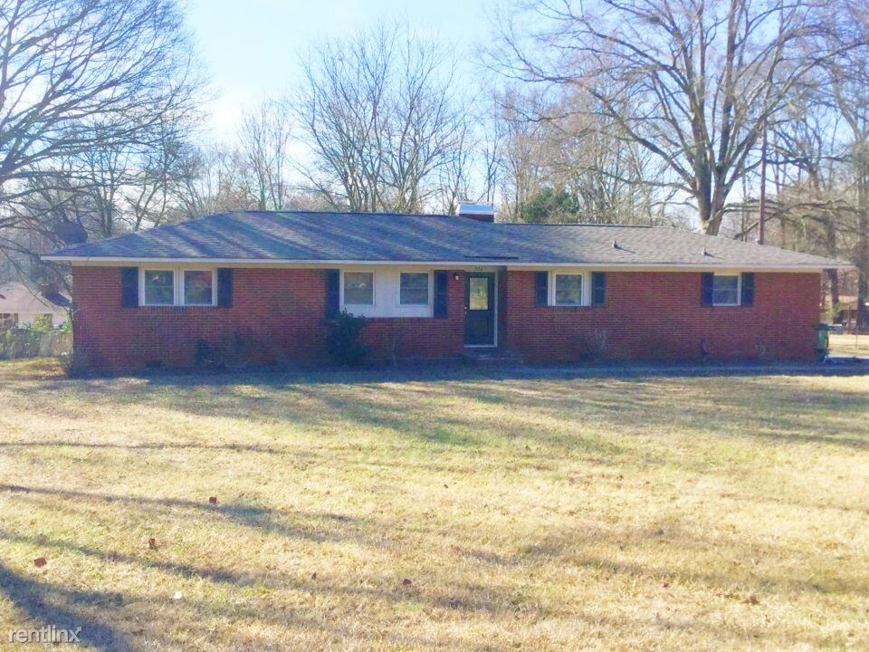 5227 Lewhaven Dr, Charlotte, NC 28208 House for Rent in Charlotte, NC