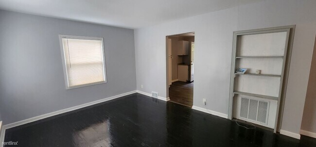 Building Photo - 2 br, 1 bath House - 26024 Andover St