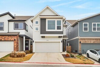 Building Photo - 606 Terrier Trl