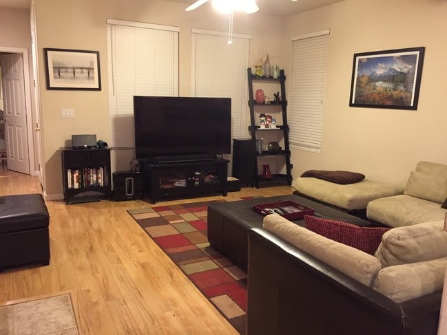 Great Room - 5870 Shadow Hill Dr