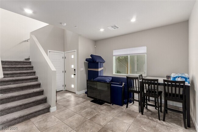 Building Photo - 7457 Onyx Star St