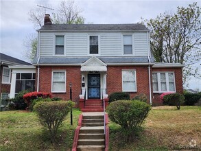 Building Photo - 2602 Hawthorne Ave
