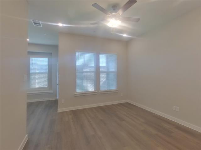 Foto del edificio - 102 Hampton Ct