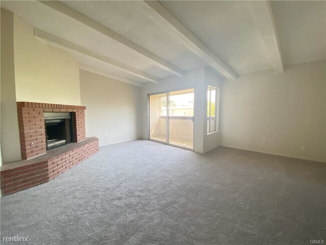 Foto del edificio - 3 br, 3 bath Condo - 419 Fairview Ave Apt G