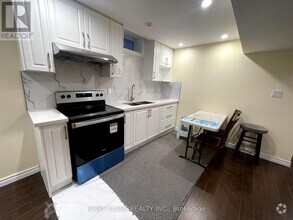 Building Photo - 6 Quantum St
