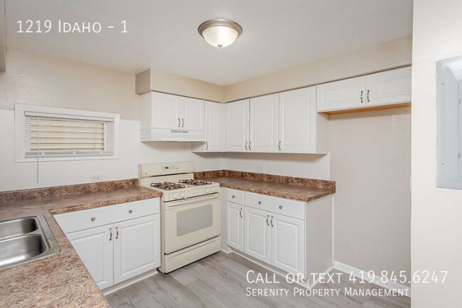 Building Photo - 1219 Idaho St