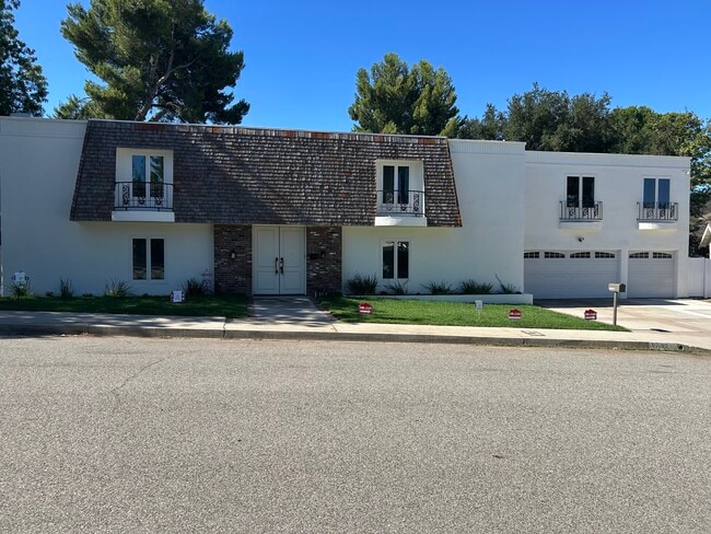 Foto del edificio - 16608 Park Lane Cir