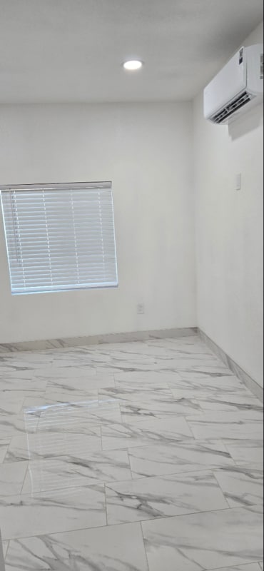 Building Photo - 3115 Belvedere Dr