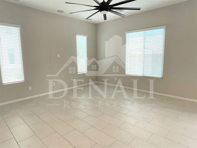 Foto del edificio - 901 S Smith Rd